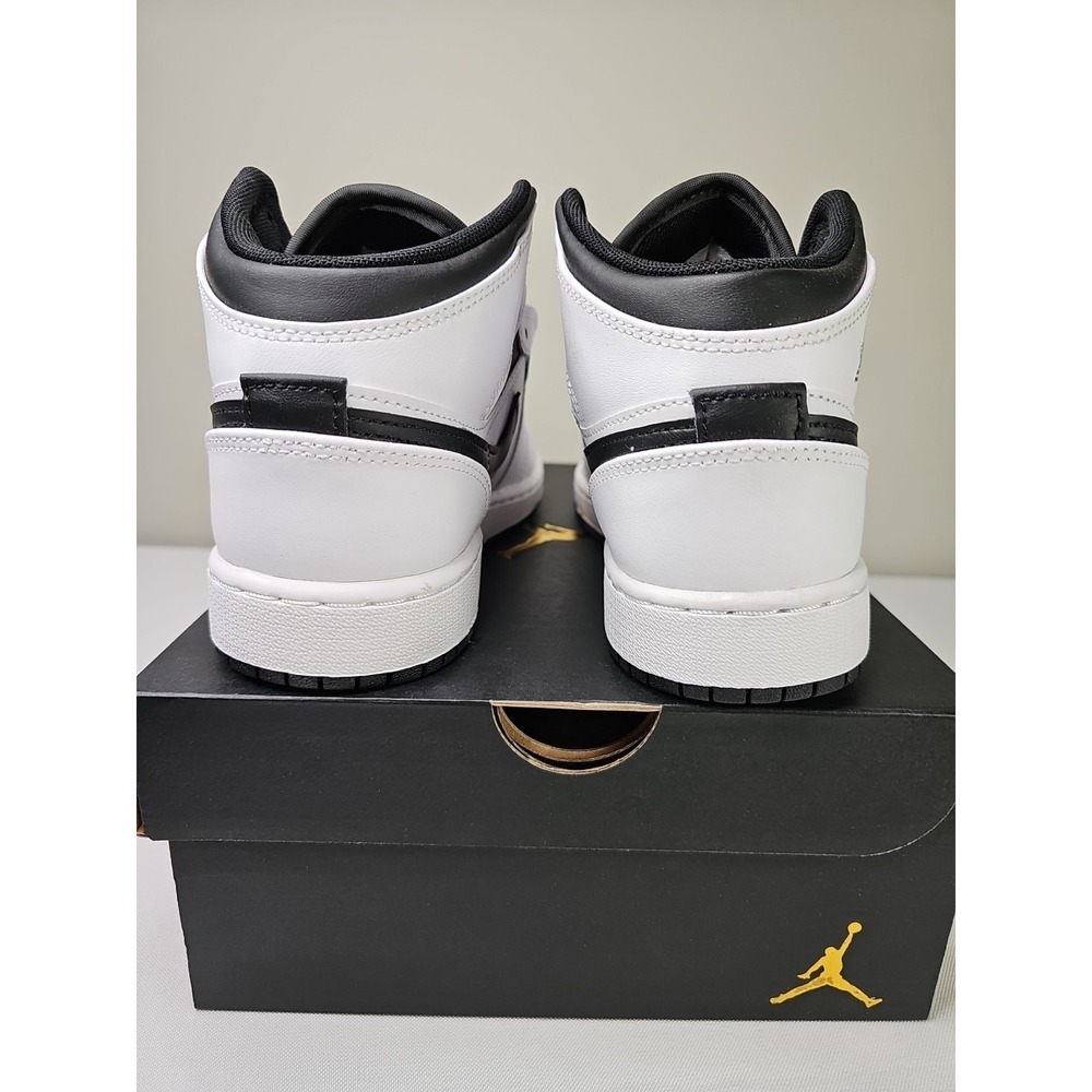 Size 4Y 5.5W - Nike Air Jordan 1 Mid 'Reverse Panda' DQ8423-132 Brand New - Picture 6 of 10